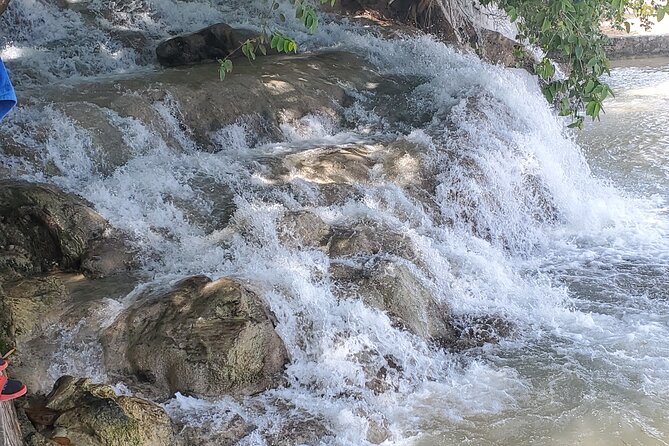 Dunn's River Falls and Martha Brea Bamboo rafting with admissions - Scotchies in Ocho Rios: lunch is your own decision