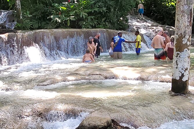 Dunn's River Falls and Martha Brea Bamboo rafting with admissions - Who should book this combo?