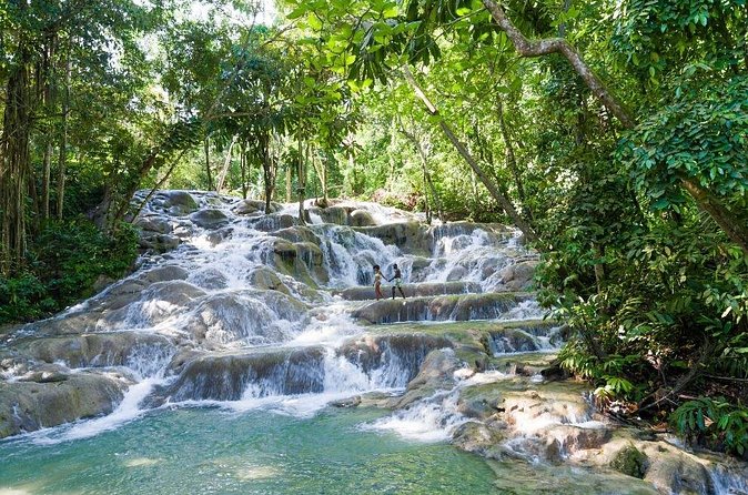 Dunn’s River Falls and Zipline with Roundtrip Transfers - Booking, weather, and cancellation details