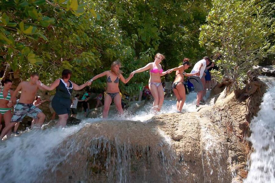Dunn's River Falls, Bob Marley 9 Mile - Optional Lagoon Tour - Why this Jamaica day works best as a grand tour