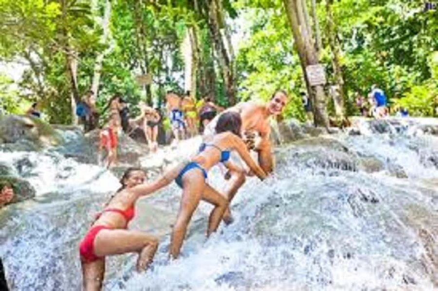 Dunn's River Falls Day Tour - How to use the three hours wisely
