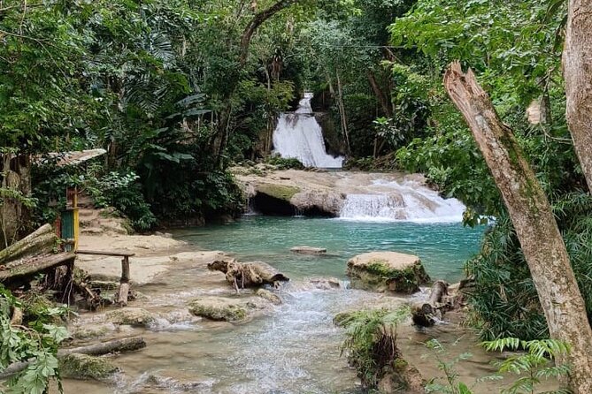 Dunns River and Blue hole tour from Montego Bay - Food and shopping after the waterfalls