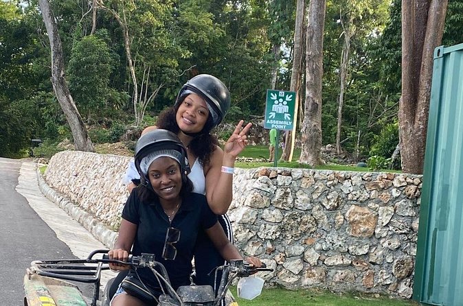 Dunns River & BlueHole Tour Includes Entry Fees - The pace of a seven-hour north coast day