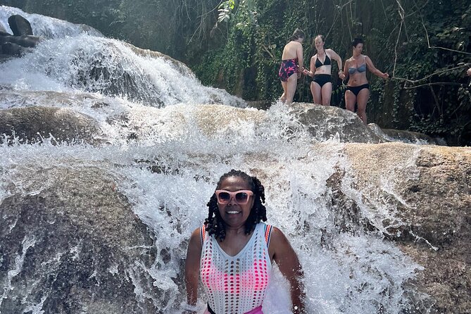 Dunns River Falls and Blue Hole Water Falls from Montego Bay - What the private format adds