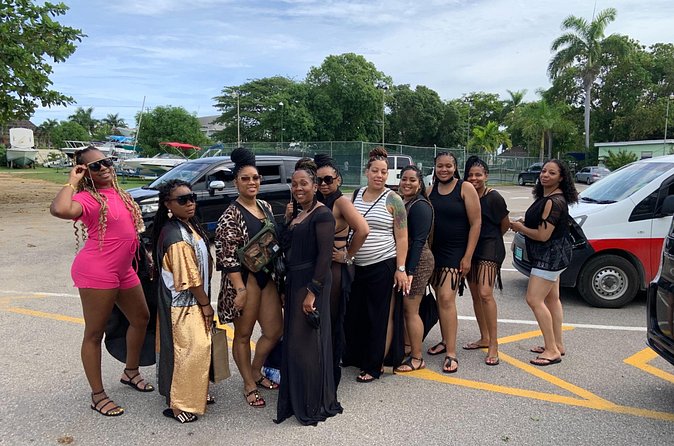 EXCLUSIVE AIRPORT / CRUISE PORT TRANSFER 1-4 Pax - What is included, and what is not