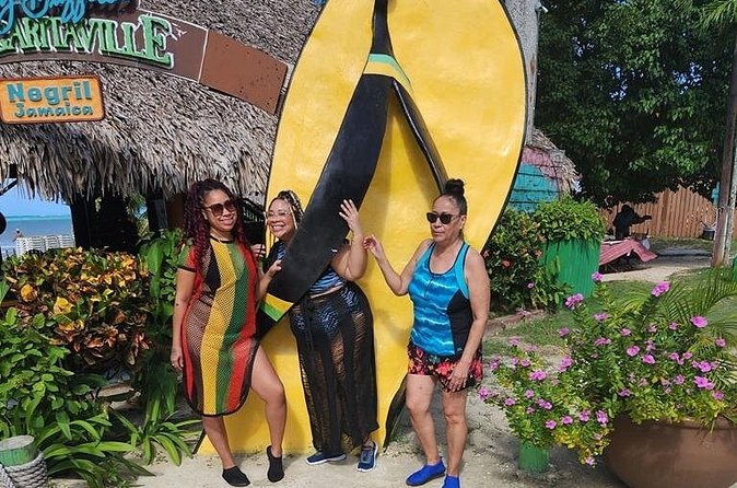 Experience Negril Seven Mile Beach & Jamaica's Famous Ricks Café - What the guide service adds