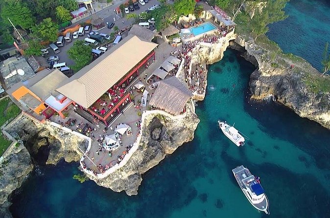 Experience Negril Seven Mile Beach & Jamaica's Famous Ricks Café - Who will enjoy this outing most?