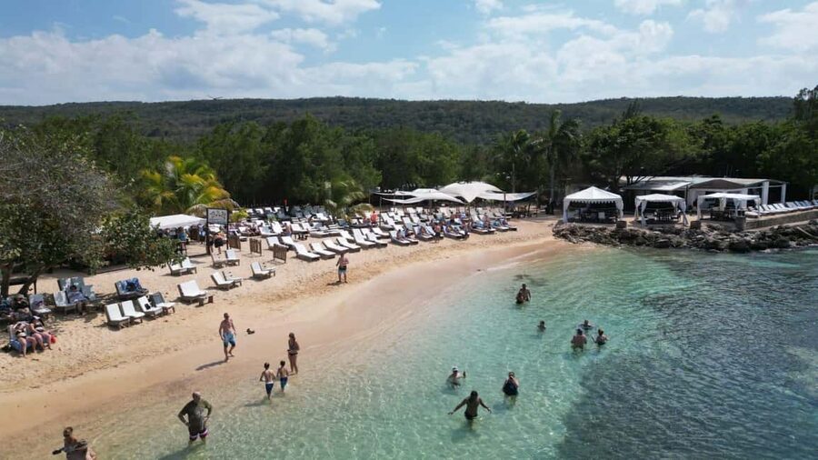 Falmouth: Jungle River Tubing & Bamboo Beach Club with Lunch - Five hours on paper, less time in practice