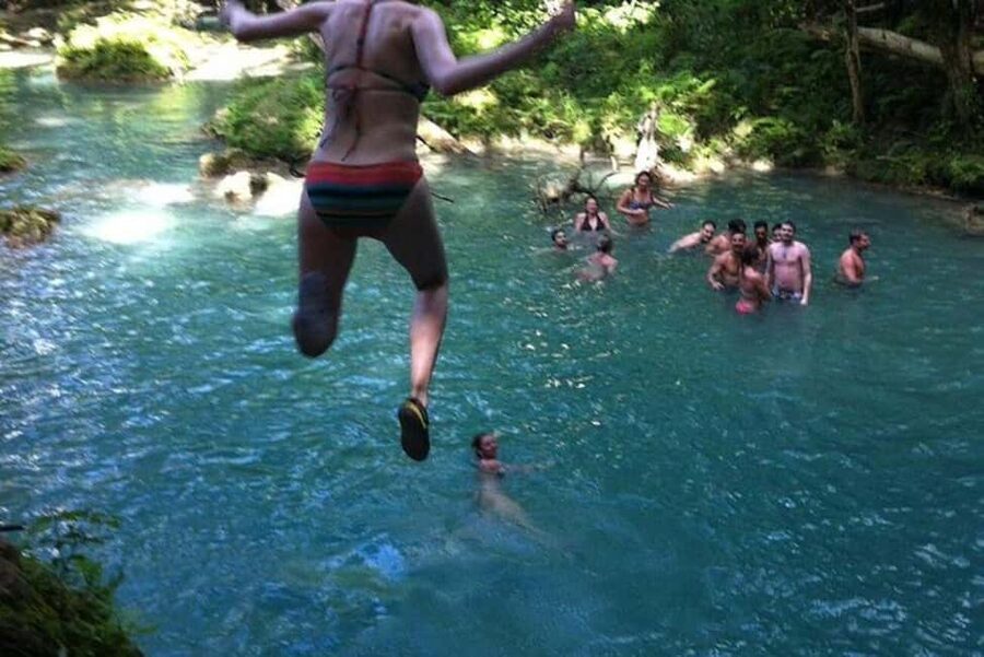 From Falmouth: Combo Blue Hole & River Tubing Tour - A calmer 45-minute float on the White River
