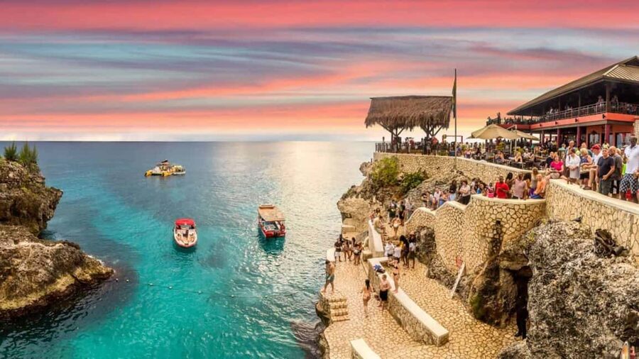 From Montego Bay/Falmouth: Negril Beach Catamaran Cruise - Choosing the right day for your group