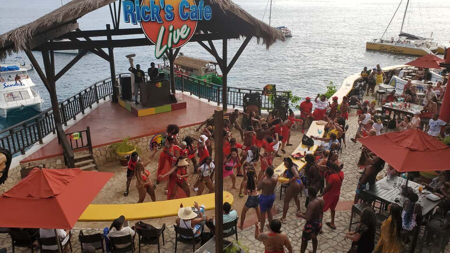 From Montego Bay: Negril Beach & Rick's Cafe Sunset Day Trip - What the $126 price really covers