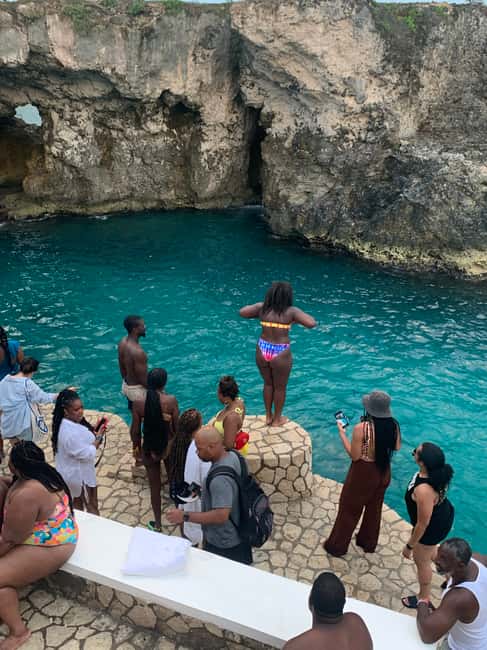 From Montego Bay: Private Tour to Negril w/ Catamaran Cruise - Margaritaville and Seven Mile Beach