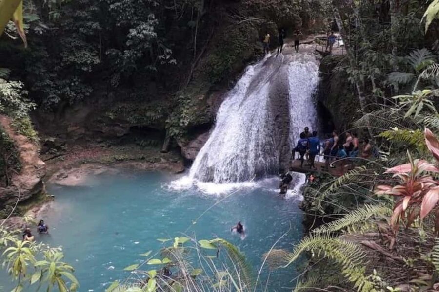 From Ocho Rios: Blue Hole, Dunn's River & Tubing Tour - What to bring and what not to forget