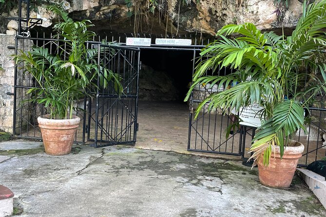 Green Grotto Caves and Dunn’s river falls combine tour from Montego Bay - Is $195 per person fair?