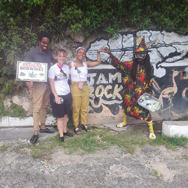 Horseback Ride, Blue Hole, Dunn's River and Tubing Tour - One long day, four very different Jamaican experiences