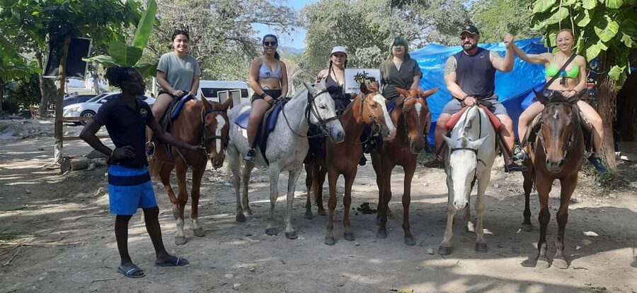 Horseback Ride, Blue Hole, Dunn's River and Tubing Tour - Is $316 a fair price?