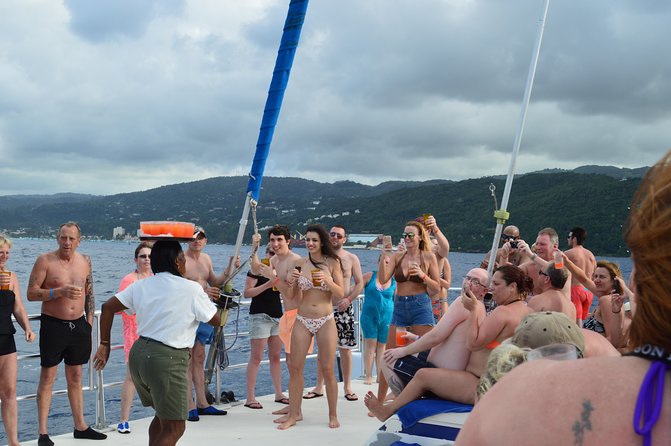 Jamaica Dunn's River Falls Party Cruise with Snorkeling - Snorkeling in the Caribbean Sea