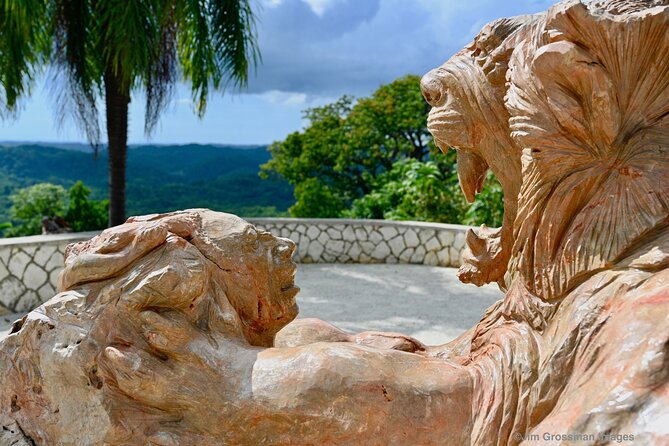 Jamaica Giants sculpture park, art galleries - What Jamaica Giants adds to a Negril holiday