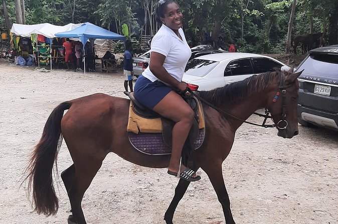 Jamaica Horse Ride Tour with Lunch and Shopping - What the $120 price includes