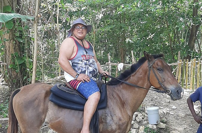 Jamaica Horse Ride Tour with Lunch and Shopping - Who should choose this Jamaica horse ride