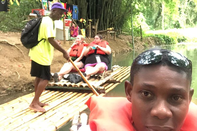 Jamaica Martha Brae Bamboo Rafting with Bus Transportation - Why the transportation adds value