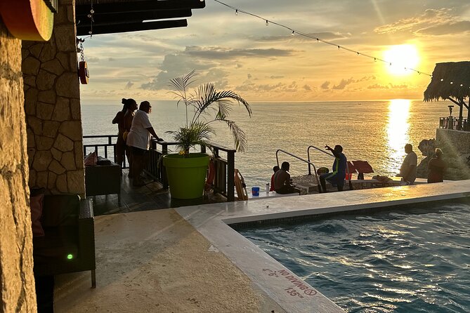 Jamaica’s longest Zipline and Rick’Cafe Tour with Transportion - How to make the most of the five hours