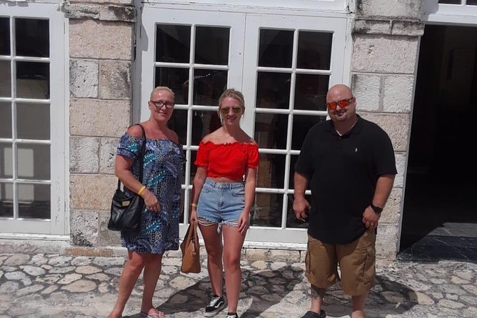 Jamaica Super Saver: Montego Bay & Rose Hall plus Mystic Lagoon Night Cruise - Rose Hall Great House and the White Witch story