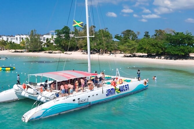 Jamwest Beach Negril Family Catamaran Cruise Pick up from Lucea - Is the atmosphere really family-friendly?
