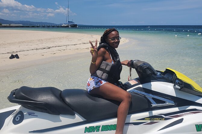Jetskiing in montego bay from montego bay resorts - Who will enjoy this outing most?