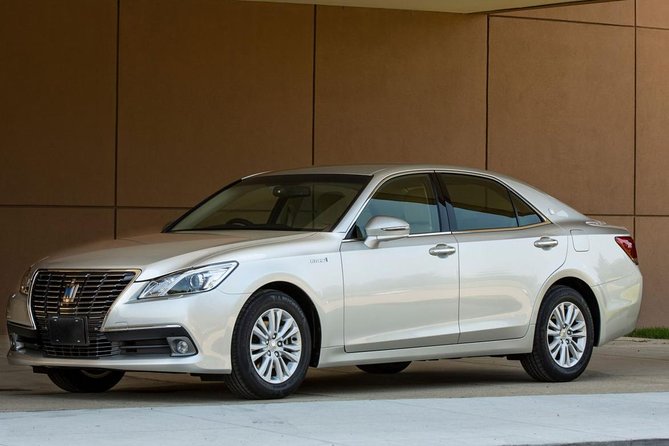 Jewel Grande Montego Bay Resort Private Airport Shuttle - The airport handoff and luggage assistance