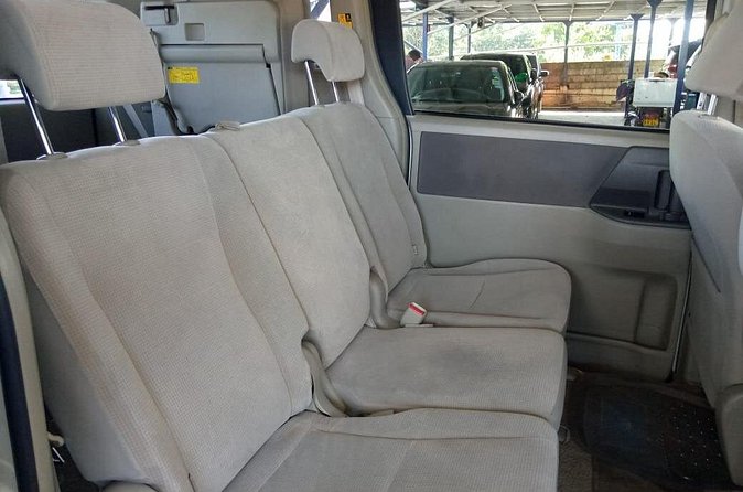 Kingston Airport Transfers Private Taxi Service*** - Comfort, luggage, and group size