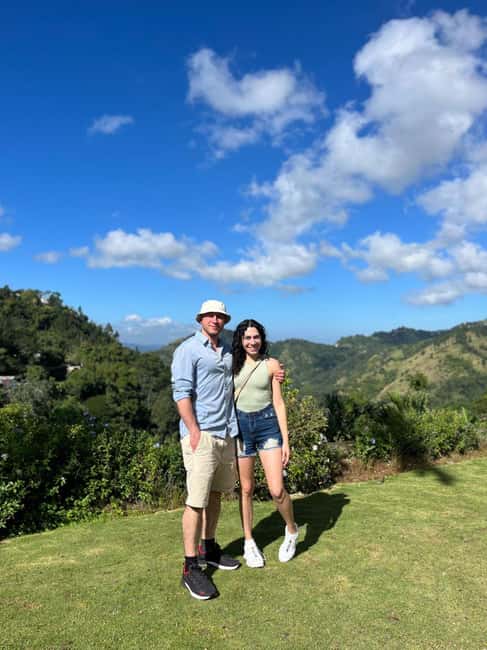 Kingston Blue Mountains Tour with Coffee Tasting - The viewpoint and the first mountain pause