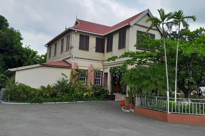 Kingston Cultural Tour Bob Marley Museum & Emancipation Park - Private touring and who will get the most from it