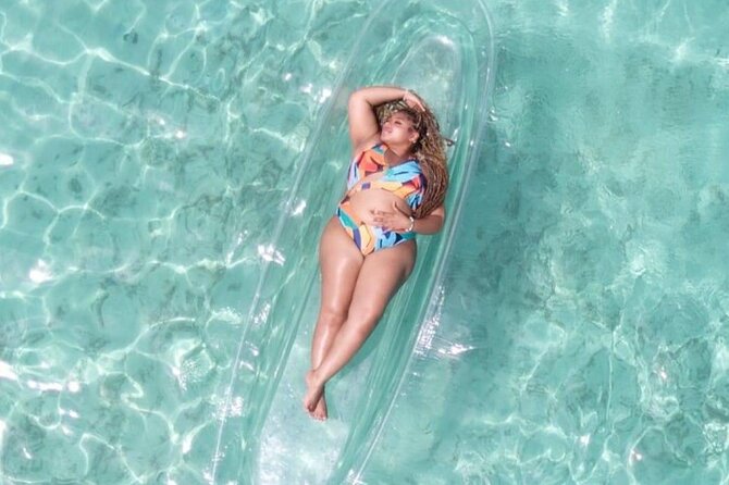 Luxury Clear Kayak and Unforgettable Photo Shoot in Montego Bay - Flowers or no flowers: choosing the photo style