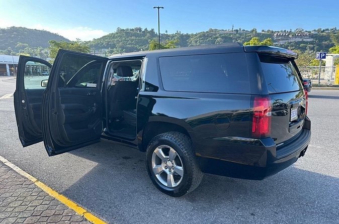 Luxury Montego Bay Airport Transfers - Leaving Montego Bay airport without the usual shuttle wait