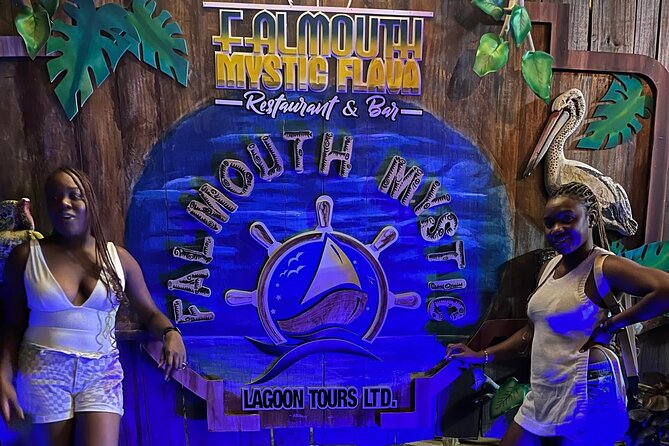 Martha Brae Rafting and Luminous Lagoon from Montego Bay Jamaica - From Montego Bay to the Martha Brae countryside