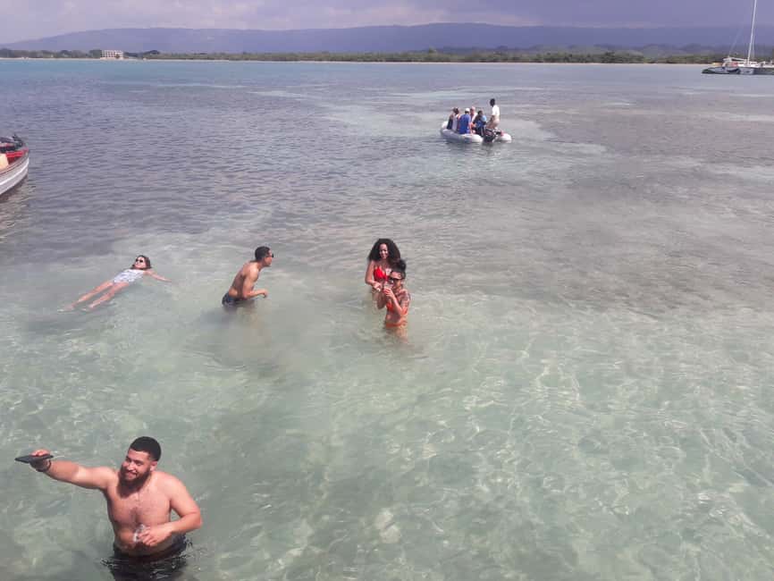 Montego Bay: 8-Hour Appleton & Pelican Bar Return Transfer - Timing, comfort, and who should book