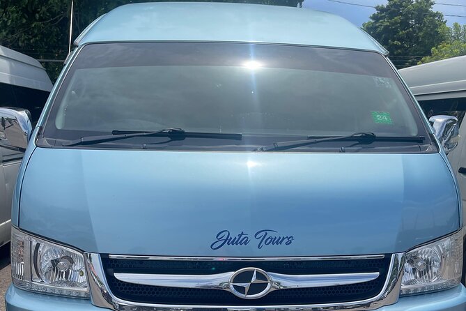 Montego Bay Airport and Secrets Wild Orchid Private Shuttle - Finding the representative at Sangster International Airport