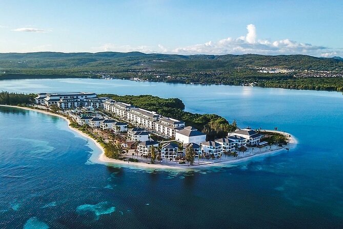 Montego Bay Airport Jamaica to Hotels in Montego Bay or Falmouth - Why a round-trip booking may be worth it
