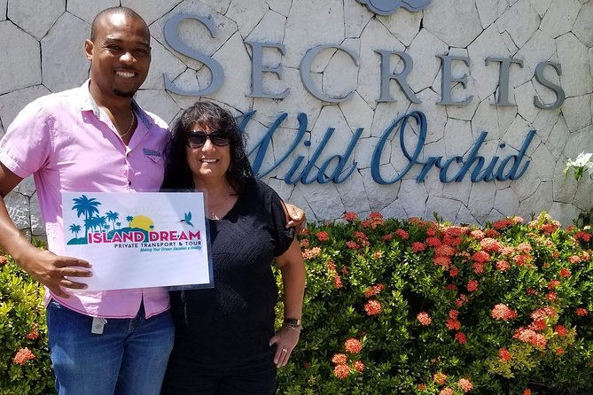 Montego Bay Airport Private Taxi: Secrets St James/ Wild Orchid - Leaving Sangster Airport without the usual fuss