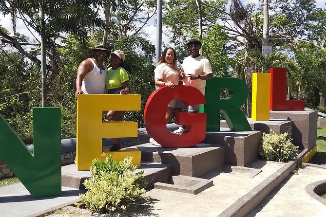 Montego Bay Airport Private Transfer To All Negril Hotels - Meeting Ricardo At Montego Bay Airport