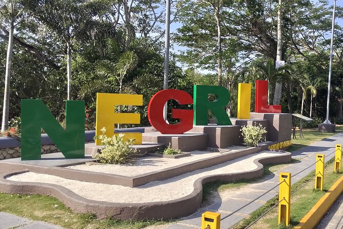 Montego Bay Airport Private Transfer To All Negril Hotels - Drinks, Comfort, And The Small Extras