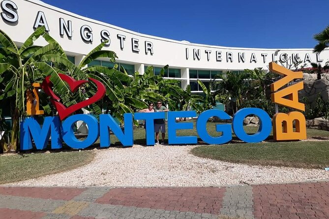 Montego Bay Airport Private Transfer to Hotels in Montego bay - A short private ride to your Montego Bay hotel