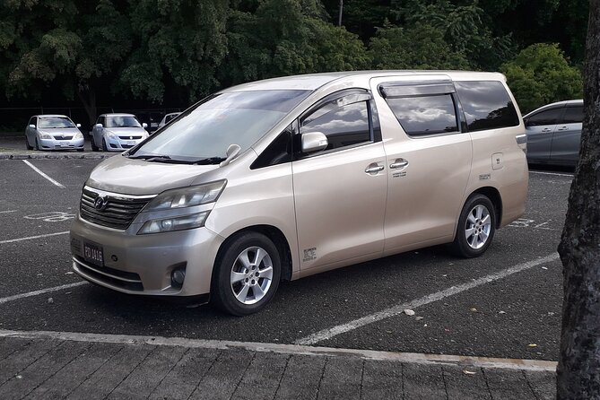 Montego Bay Airport Taxi to Your Hotel - A short road tour with local tips