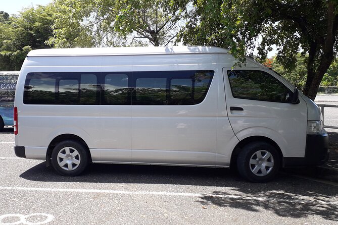 Montego Bay Airport Taxi to Your Hotel - One way or round trip?