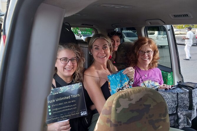 Montego Bay Airport Transfers Private Taxi to Hotels in Negril - Leaving Montego Bay Airport with a personal welcome