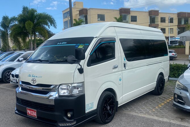 Montego Bay Airport Transfers ( Round Trip-Montego Bay Hotels) - Drivers who add a personal welcome