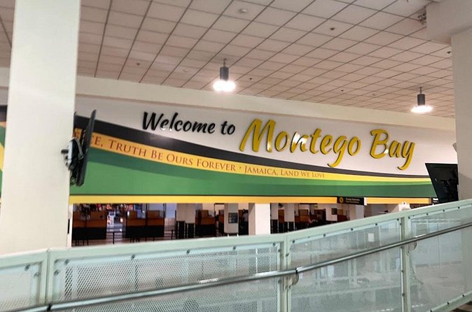 Montego Bay Airport Transfers to Resorts in Montego Bay - The 5 to 10 minute ride to your lobby