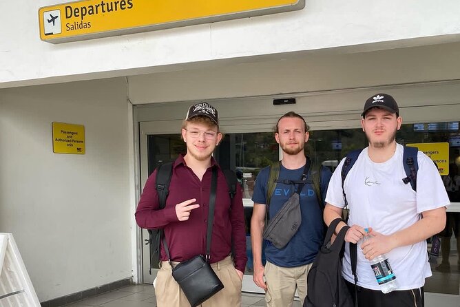 Montego Bay Airport Transfers to Resorts in Montego Bay - Finding your representative after customs