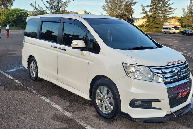 Montego Bay Airports transfers to all hotels/villas in Jamaica. - A short 10 to 20 minute ride to your Montego Bay stay